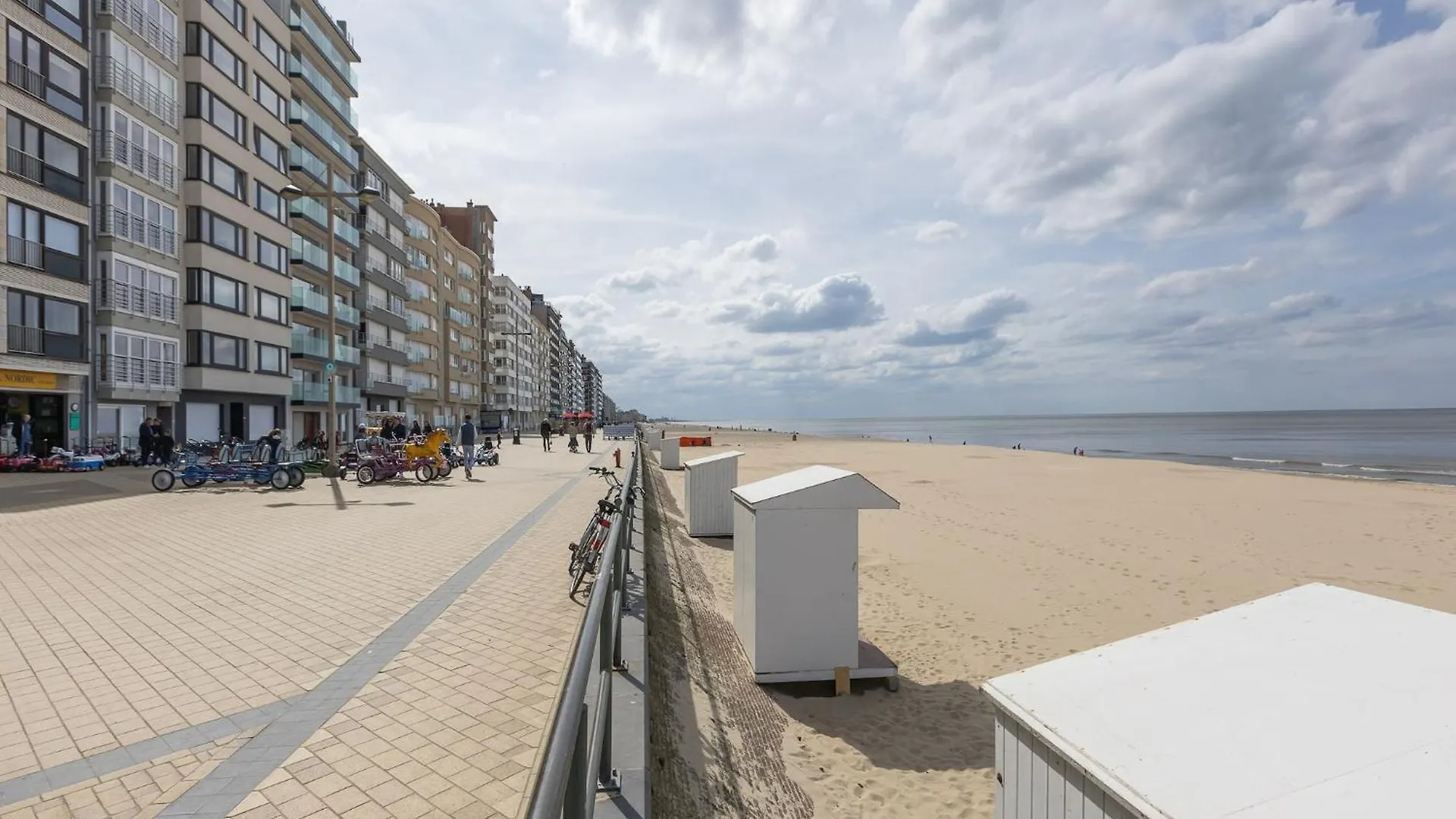 Seafront Apartment In Middelkerke