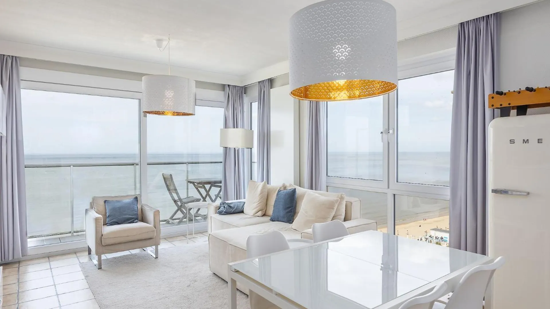 Seafront Apartment In Middelkerke